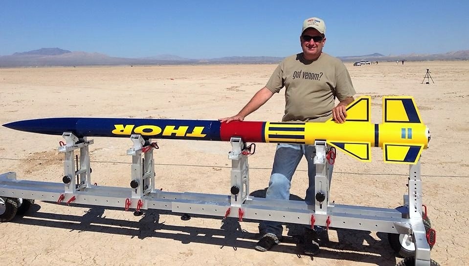 thor-title-background